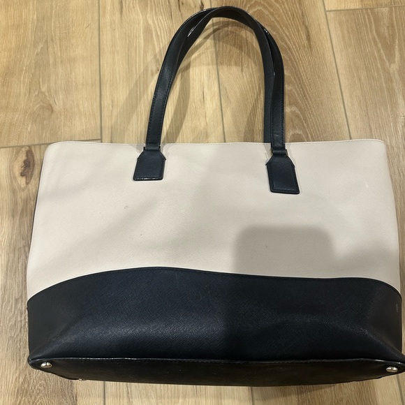Kate spade large tote purse - Picture 2 of 4